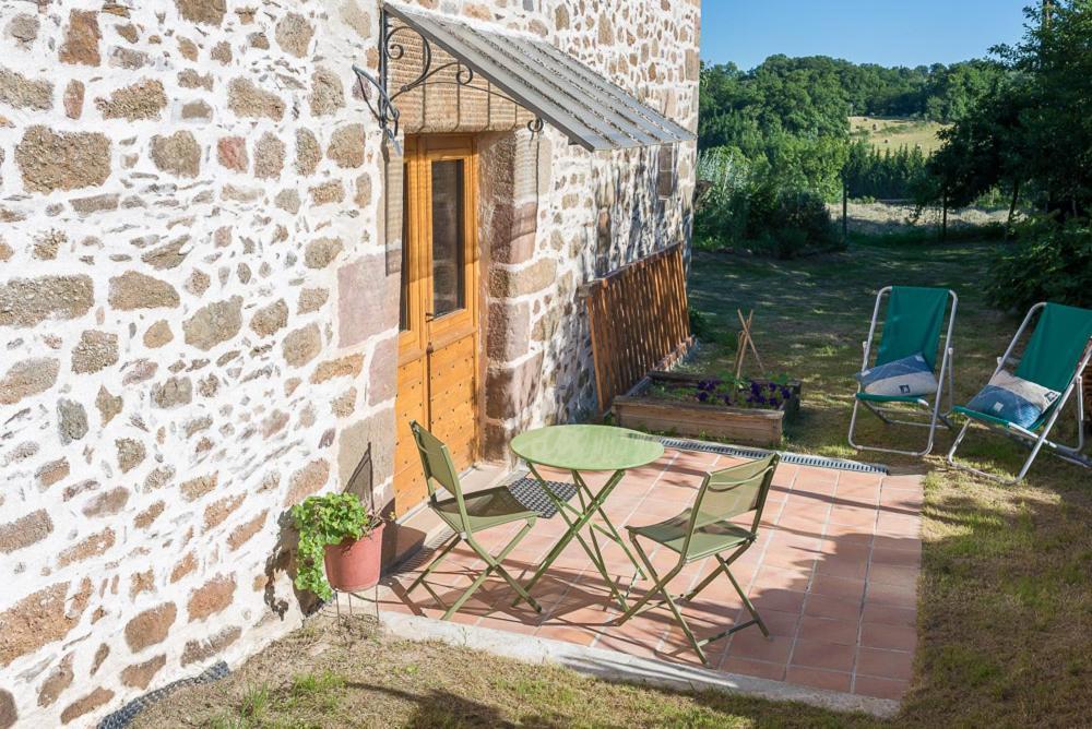 Les Granges De Cassard Bed & Breakfast Anglars Bagian luar foto